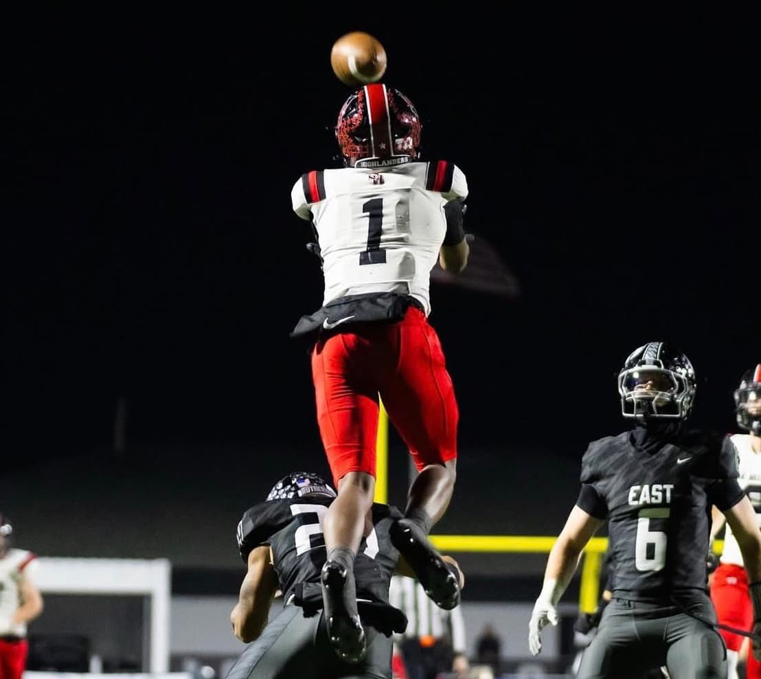 Oak Hills HS (OH) WR Cordell Ball is making waves after sophomore season