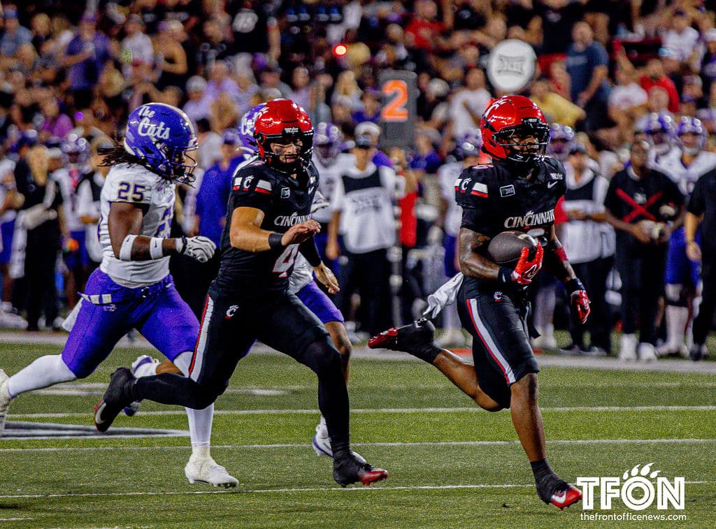 Bearcats defeat Western Carolina 62-10, improve to 2-0