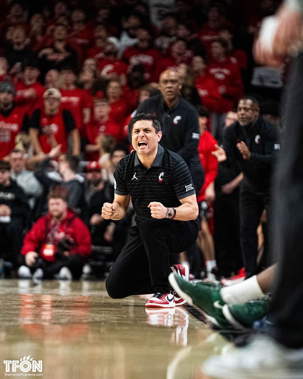 Turnovers doom Bearcats, TCU deflates bubble, 73-63