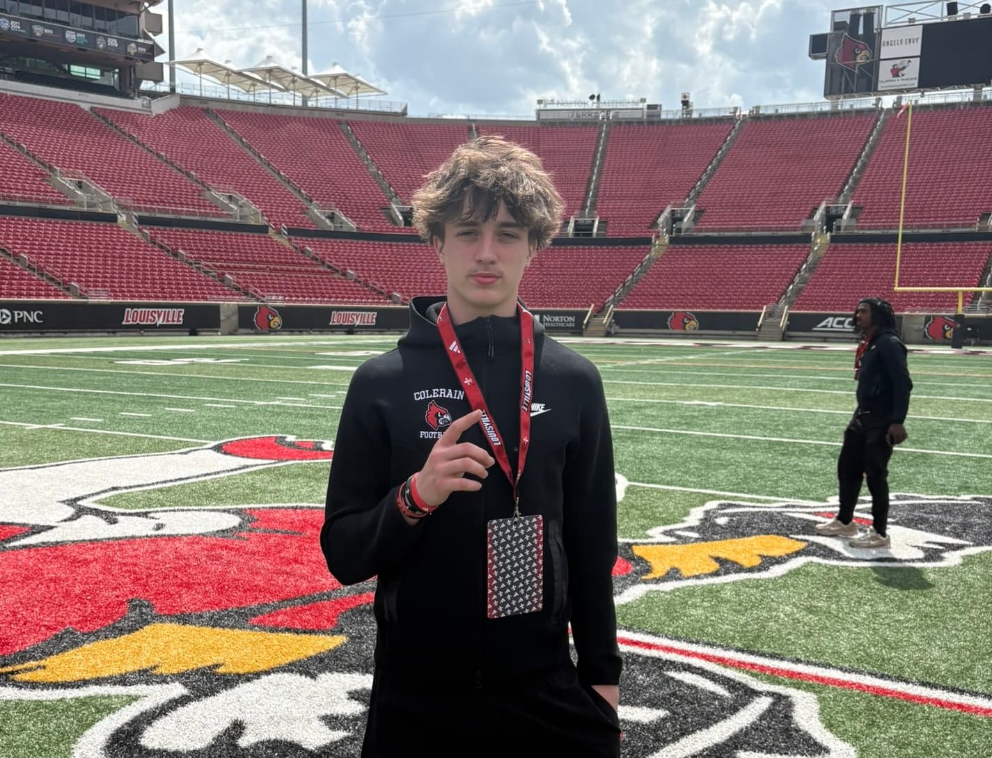 Programs starting to check in with Colerain QB Roman Garr