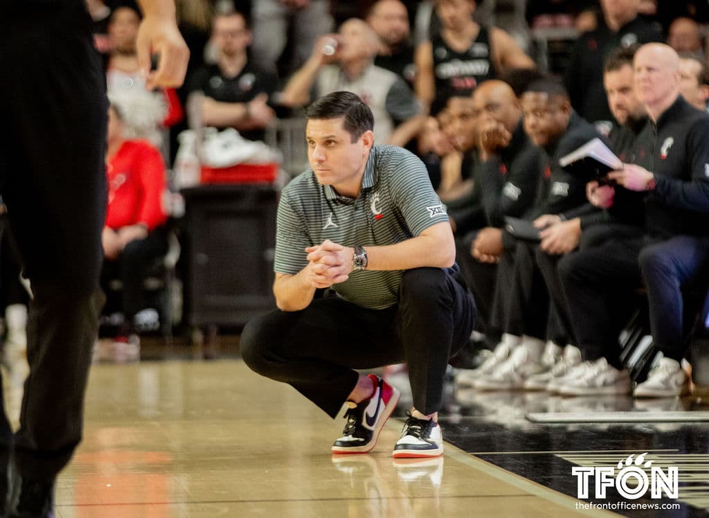 Late game execution letdown again, Bearcats fall to West Virginia, 62-60