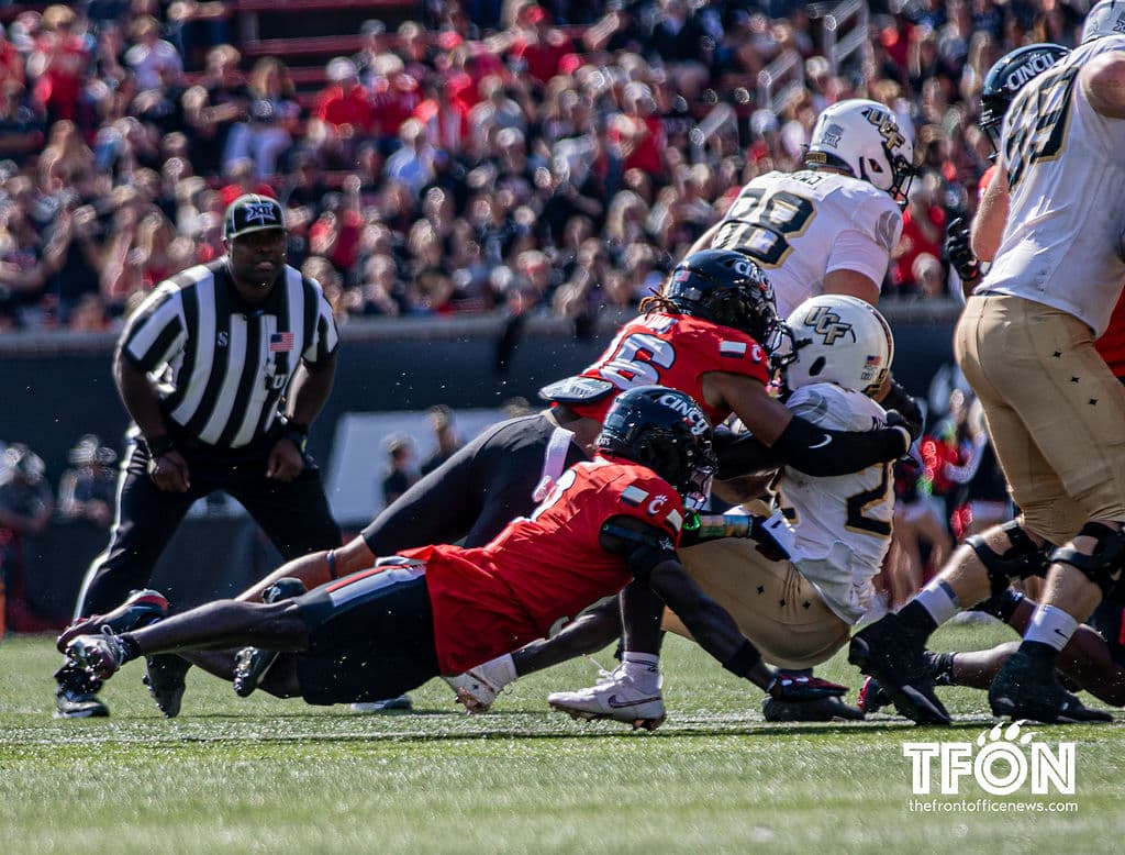 Bearcats grind out win against UCF, 20-11