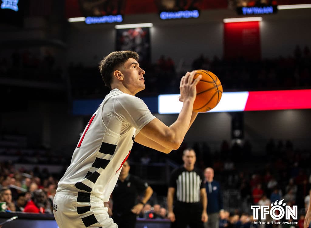 Bearcats G Jordi Rodriguez enters transfer portal