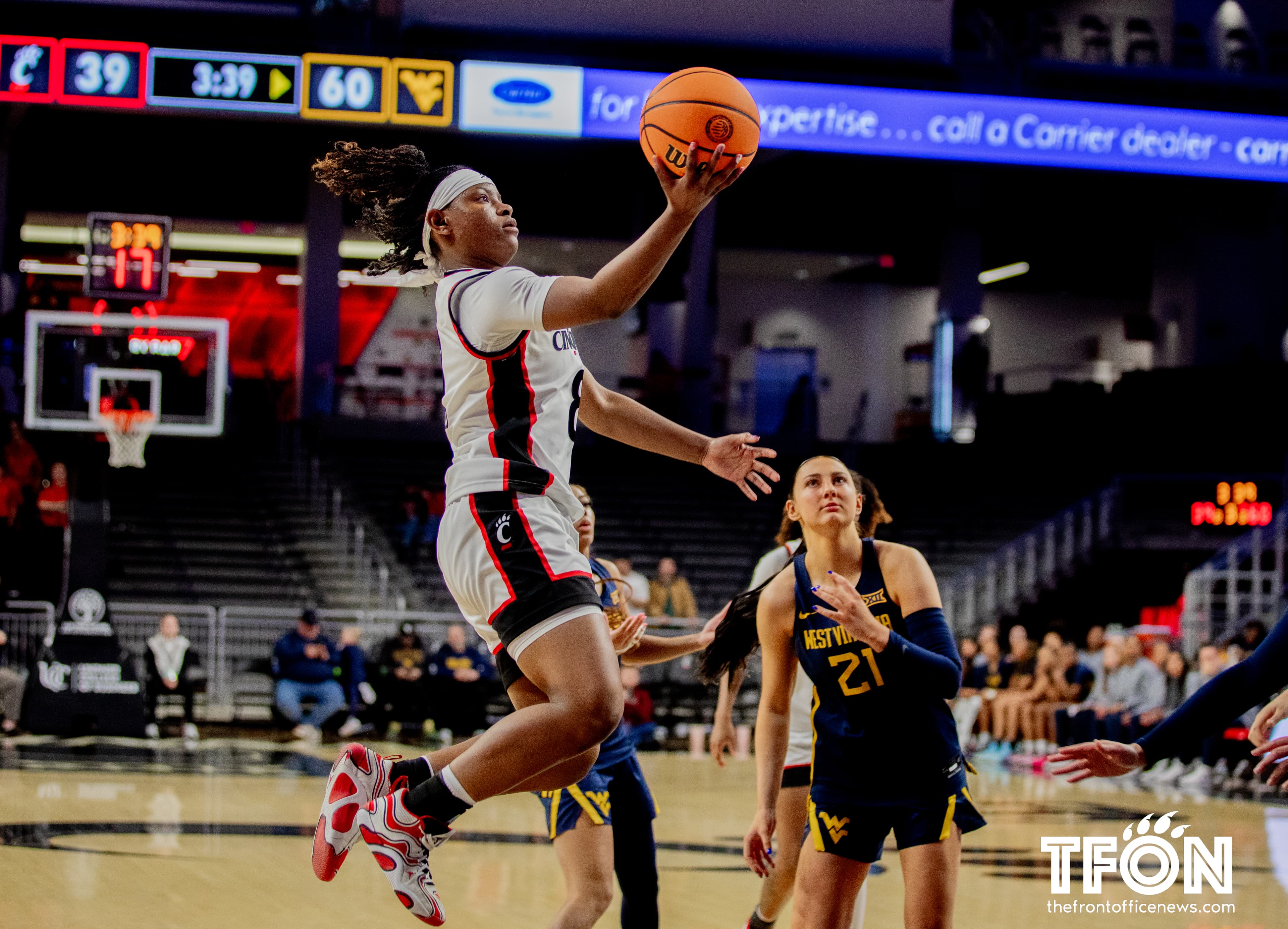 WBB: Bearcats complete 18 point comeback against Arizona State with Crawford steal and layup, 66-64 