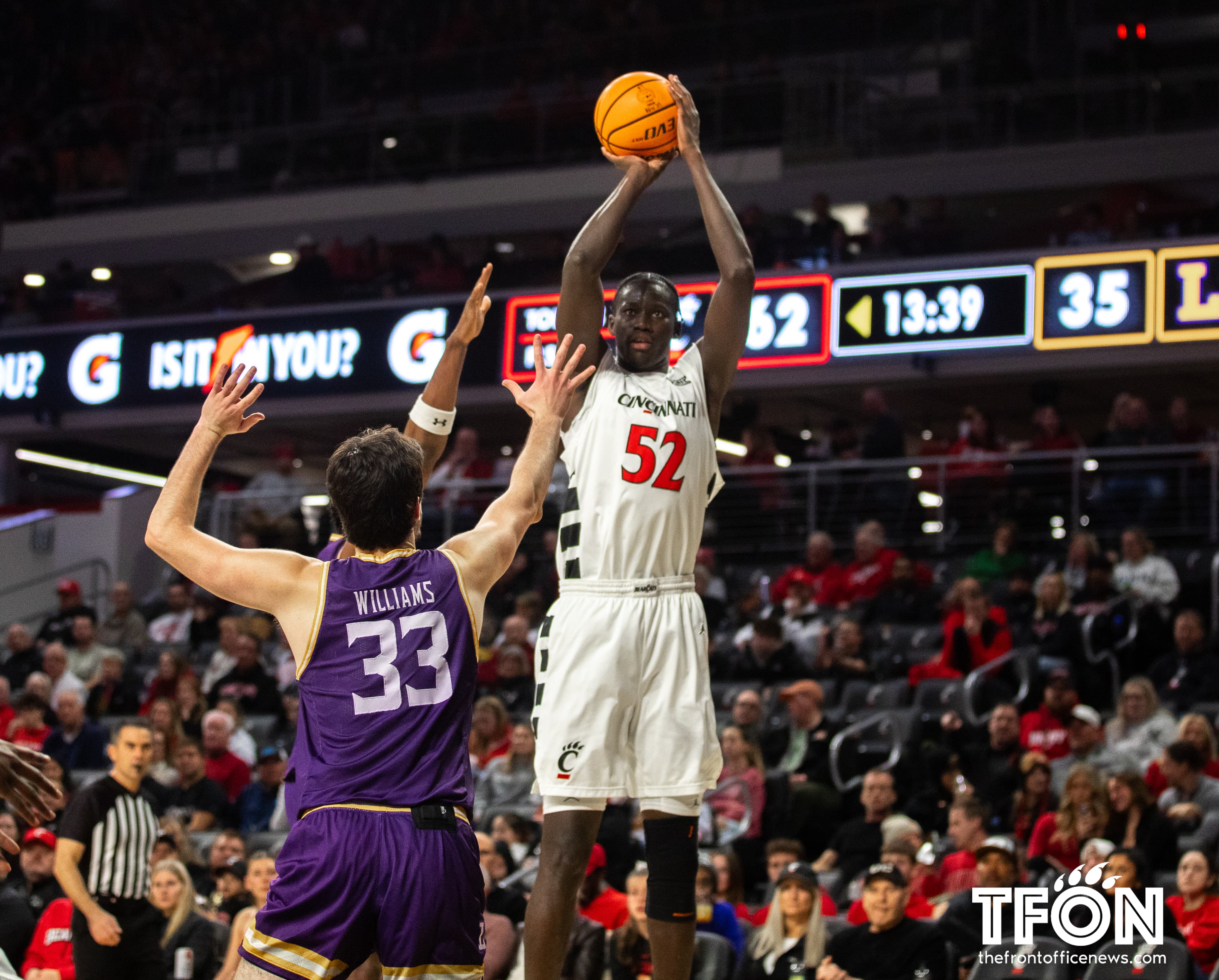 Battle of the Cats, #1 Wildcats defeat Bearcats 77-51 article image from TFON